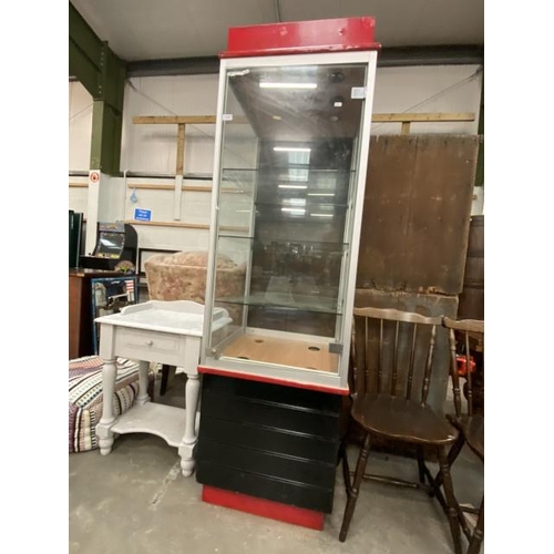 34 - Shop display cabinet 197H 61W 61D (no keys)