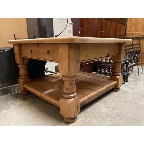 41 - Pine coffee table 48H 76W 76D