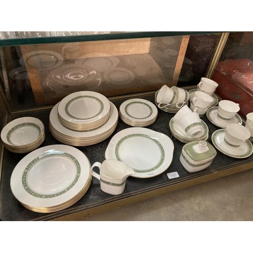 423 - 57 piece Royal Doulton 