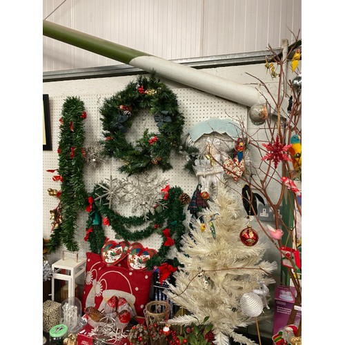 384 - Collection of Christmas decorations inc. wreaths, garland, baubles, candles, Christmas tree 88H, fai... 