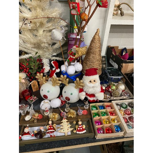 384 - Collection of Christmas decorations inc. wreaths, garland, baubles, candles, Christmas tree 88H, fai... 