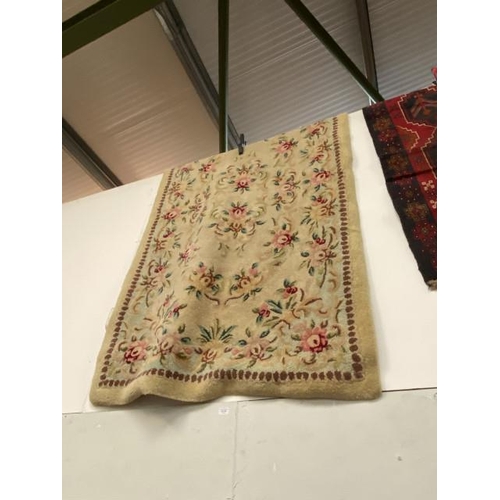 162 - Vintage floral rug 122 x 214cm