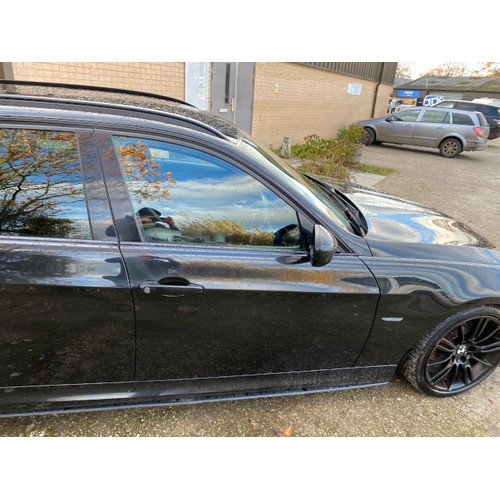 180 - VN60 EKM BMW 320D Sport Plus Edition estate car in black. 5 doors, diesel, 1995CC. Date of first reg... 