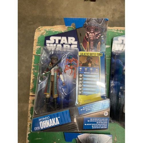 184 - 22 boxed and sealed Hasbro Star Wars figures including CW38 Clone Commander JET, CW53 PLO KOON, CW19... 