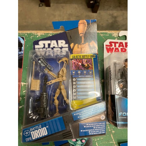 184 - 22 boxed and sealed Hasbro Star Wars figures including CW38 Clone Commander JET, CW53 PLO KOON, CW19... 