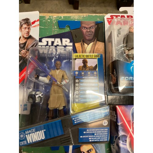 184 - 22 boxed and sealed Hasbro Star Wars figures including CW38 Clone Commander JET, CW53 PLO KOON, CW19... 