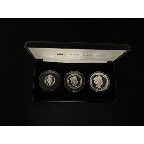 35 - “Jubilee Mint” The Platinum Weddng Anniversary Solid Silver Proof Coin Collection 
Metal: 925/1000 S... 