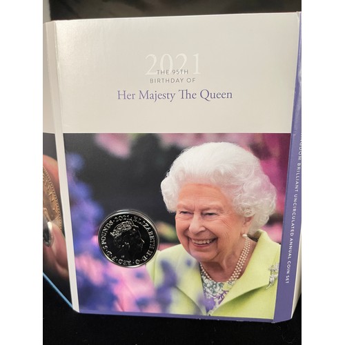 71 - “The Royal Mint” 2021 United Kingdom Brilliant Uncirculated Annual Coin Set with sleeve (please see ... 