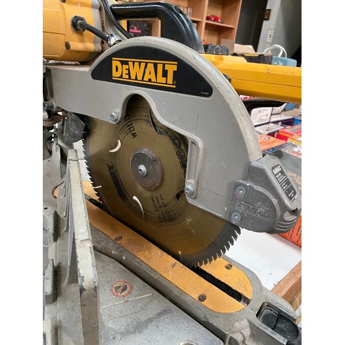 454 - DeWalt chop saw DW718XPS - LX