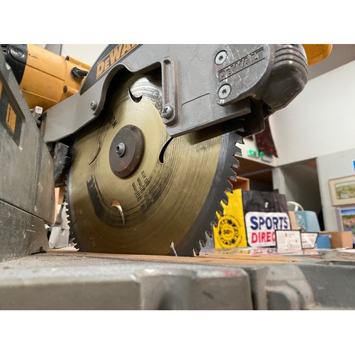 454 - DeWalt chop saw DW718XPS - LX