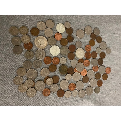 92 - Assorted coins including USA, Spain & UK etc