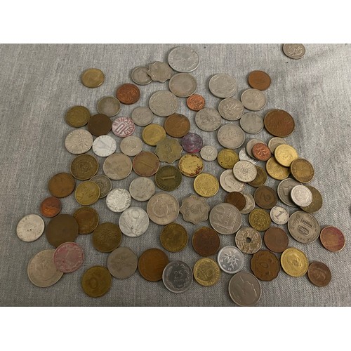 92 - Assorted coins including USA, Spain & UK etc