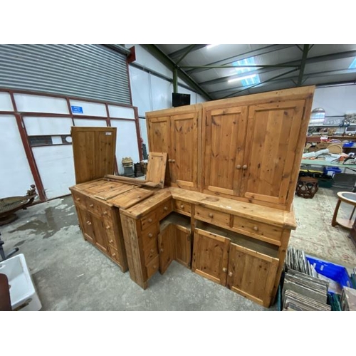 134 - Pine kitchen units in various sizes