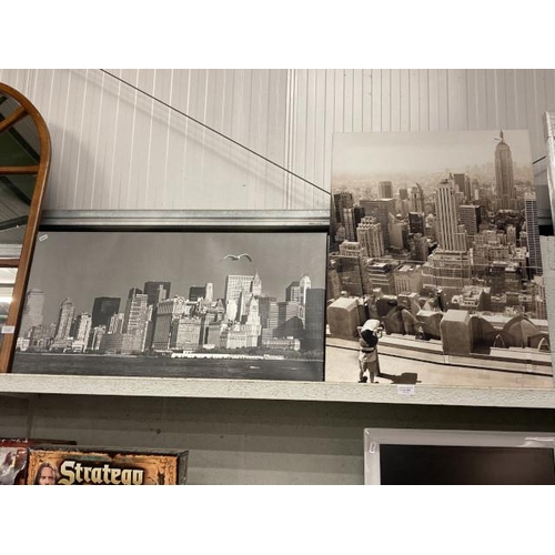 250 - 2 black & white city scene canvas prints 90x45cm & 60x80cm