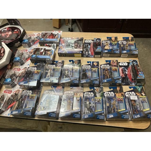 281 - 22 boxed and sealed Hasbro Star Wars figures including CW38 Clone Commander JET, CW53 PLO KOON, CW19... 