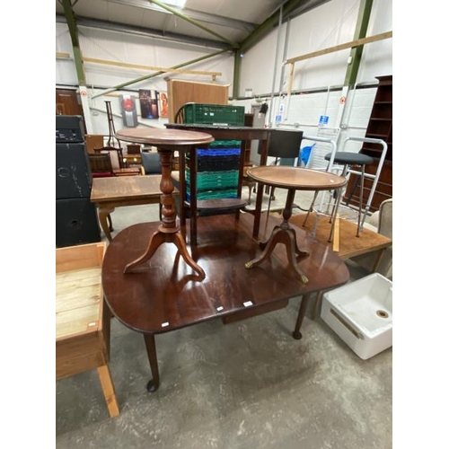 77 - Victorian mahogany Pembroke table 75H 148W 111D, 3 mahogany occasional tables 72H 45cm diameter, 55H... 