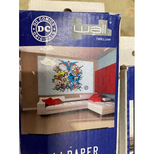 328 - 5 rolls wallpaper murals, 6 boxed 3W disco bulbs (rotating pattern, new), 2 boxed LED party lights, ... 