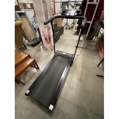 177 - Fitness Club treadmill