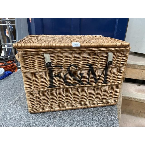 196 - Fortnum & Mason wicker lidded basket 59W 41H 40D