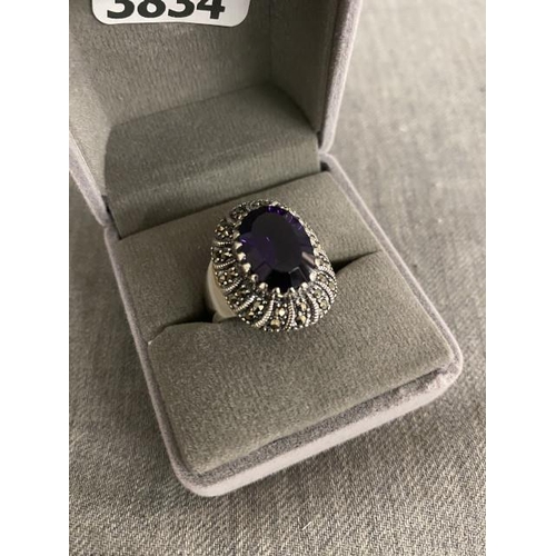 279 - Silver amethyst & marcasite ring (size U)