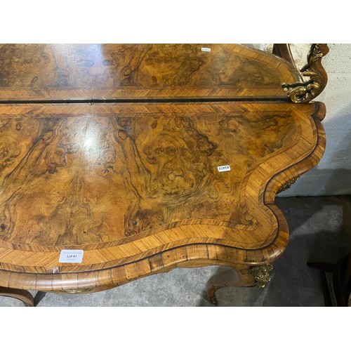 61 - Antique French walnut ladies boudoir dressing table 130H 114W 43D