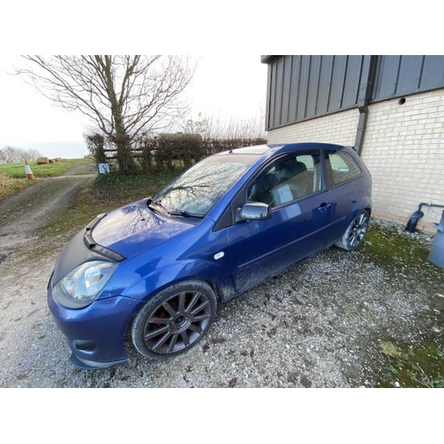 174 - PN58 LXT Ford Fiesta Zetec Blue 80 in blue, 1388CC, petrol, 3 door hatchback, 3 keys. Date of first ... 