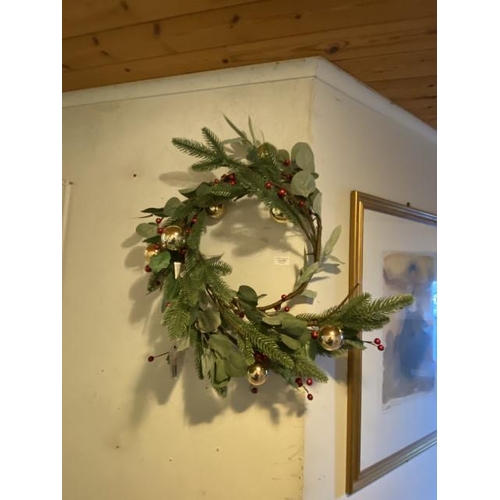 239 - Illuminated Christmas wreath (new with tags)