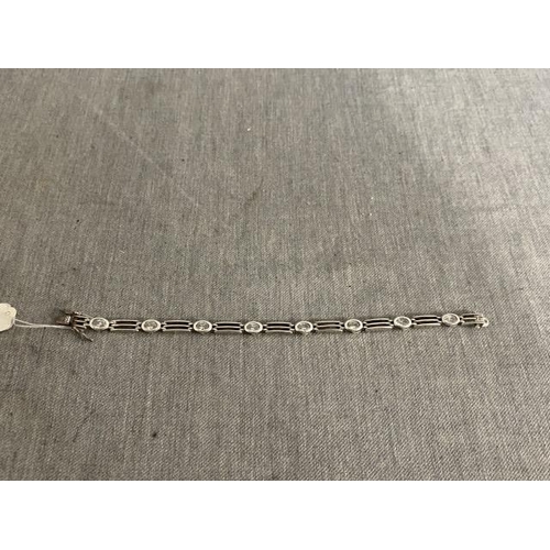 258 - Silver hallmarked bracelet