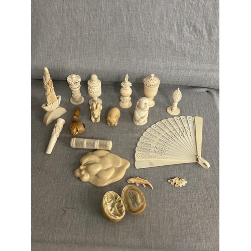 288 - Good collection of bone & resin collectables inc. 19th century Ox bone chess pieces, needle case, ch... 