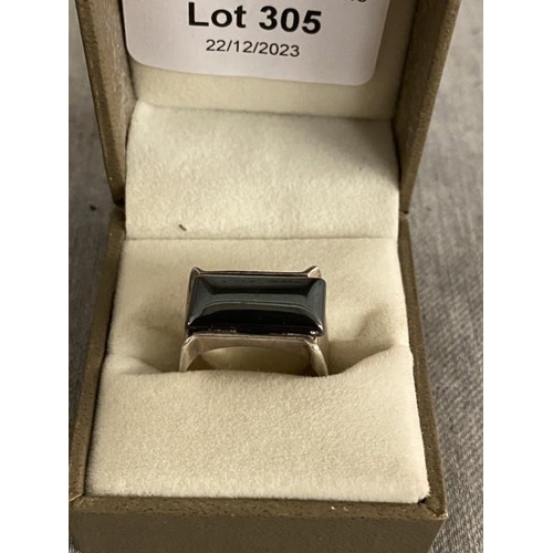 305 - Silver & Hematite ring (size Q)