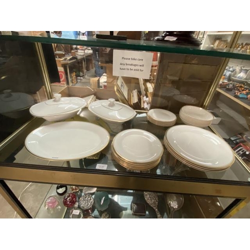 357 - 27 piece Royal Doulton 'Gold Concord' dinner service AS NEW