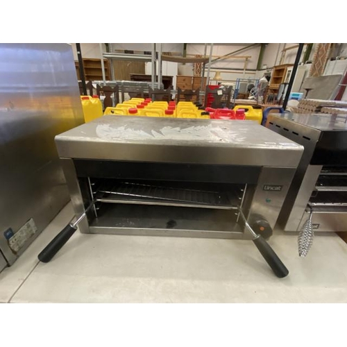 424 - Lincat catering electric table top grill 32H 60W 35D