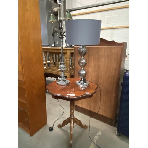 63 - Italian mahogany lamp table 60H 55cm diameter, 2 contemporary table lamps