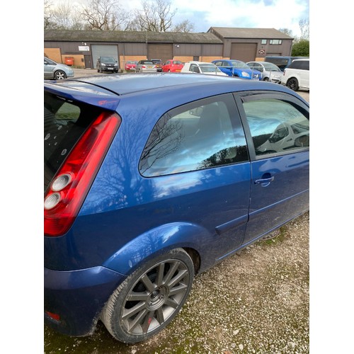 174 - PN58 LXT Ford Fiesta Zetec Blue 80 in blue, 1388CC, petrol, 3 door hatchback, 3 keys. Date of first ... 