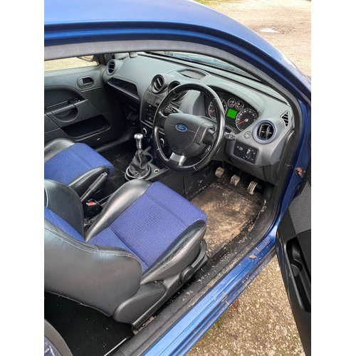 174 - PN58 LXT Ford Fiesta Zetec Blue 80 in blue, 1388CC, petrol, 3 door hatchback, 3 keys. Date of first ... 