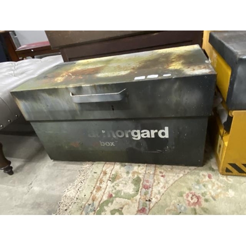 289 - Amorguard Oxbox with 2 keys (used condition) 46H 85W 50D