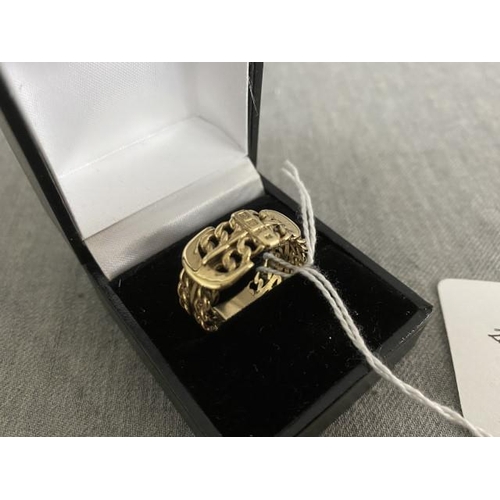 414 - 9ct gold buckle ring 8g (Size X)