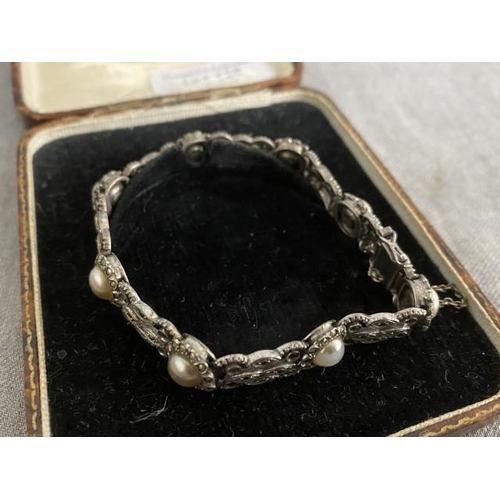 428 - Vintage 1920's 935 silver, marcasite & pearl bracelet