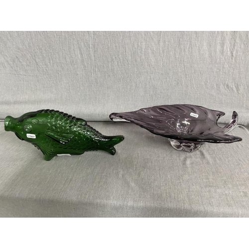 443 - Murano glass mauve centre piece & green glass bottle fish