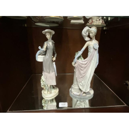 492 - Two Lladro figurines