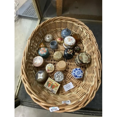 508 - Basket of pill boxes inc. silver topped, cloisonne, turned wood, polished stone etc.