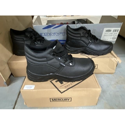 539 - 3 boxed pairs black Titan Mercury safety footwear size 8/42 NEW