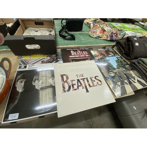 584 - 6 Beatles LPs: remastered and sealed Please, Please Me, With The Beatles, Abbey Road and Let It Be (... 