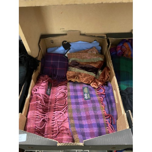 499 - 7 boxes of scarves, vintage scarves & hats & 1 box of corsages inc. Moon 100% lambs wool, Big Scarf ... 