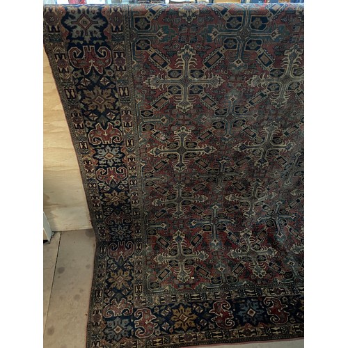 267 - Persian style carpet 233 x 315cm