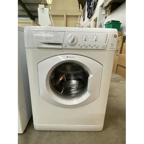 125 - Hotpoint Aquarius WML520 washing machine 84H 60W 51D