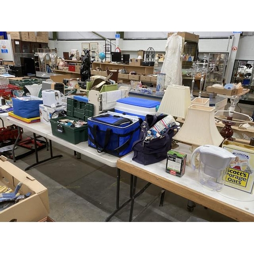 Assorted household goods including table lamps, Halford spotlight, Philips and Morphy Richards toasters (new/boxed), decorating accessories, Thermos cool box, Polar Gear expandable cooler, Campingaz stove and butane cartridges etc