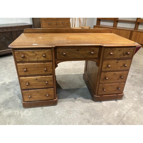 400 - Victorian mahogany ladies writing desk 81H 129W 60D