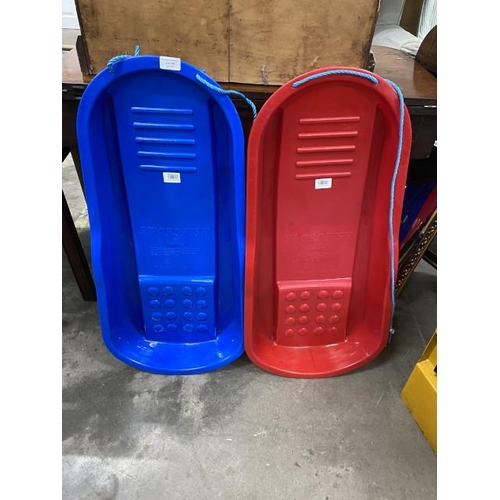 85 - 2 plastic sledges (NEW)