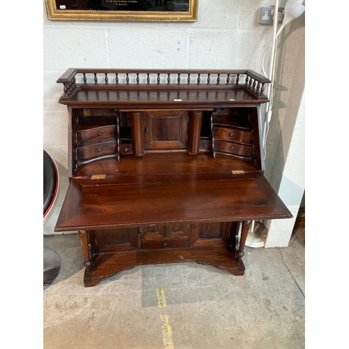 51 - Chippendale style mahogany bureau 123H 106W 48D